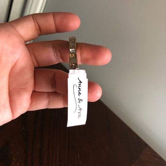 Bangle bracelet - Picture 5 of 8